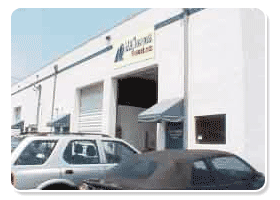 Our warehoue is stuffed full with a variety of closouts and liquidations of department store returns, excess inventory, and overstock, , all available at Below Wholesale Prices!